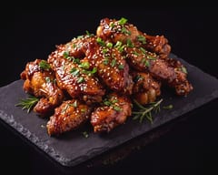 Krídla BBQ / Spicy – 400 g, na výber BBQ alebo pikantné Spicy